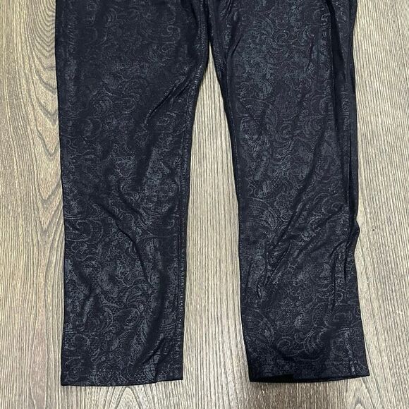 Seven7 Baroque Skinny Pants Mid-Rise Faux Leather Floral Preppy Black Size 8 - Picture 2 of 10